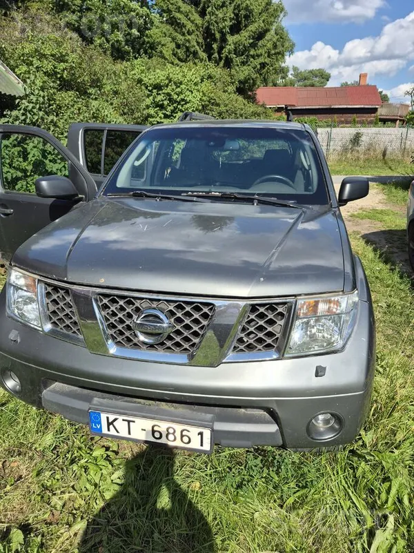 Nissan Pārdod, uzticamu auto. Auto ir ejošs, mainīts sajū