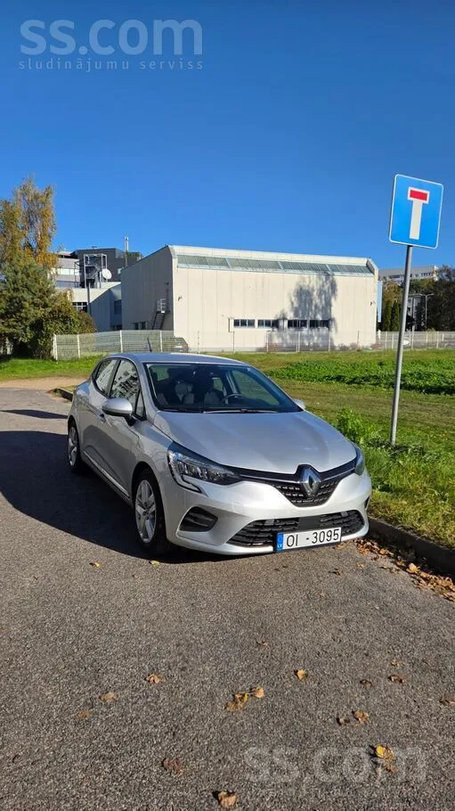 Pārdodu Renault Clio 1.6 E-Tech Hybrid Business ar automātisko pārnesumkārbu