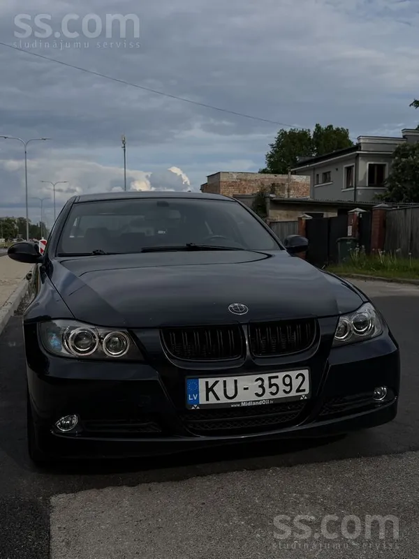 BMW 320