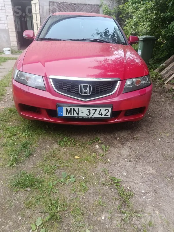 Pārdodu labu darba zirdziņu. ir defektiņi-rusa, kas netraucē braukšanu. Svai