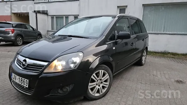 Opel Labā darba kārtībā, motors darbojas nevainojami