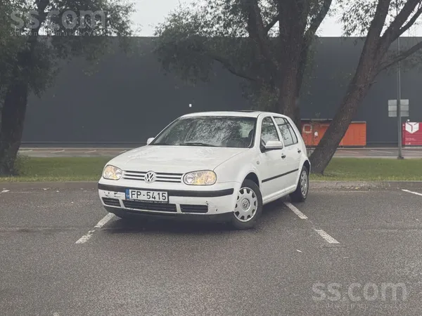 Volkswagen Pārdodu VW Golf IV 1.6 benzīns (74 kW), 1998. gads