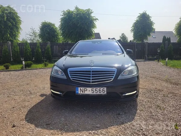 Mercedes Продам Mercedes-Benz S550 4Matic (Рестайлинг, 2010