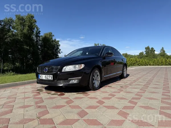 Продаю Volvo S80 2014 года, 2.0 дизель. Автомобиль в отличном состоянии, с п
