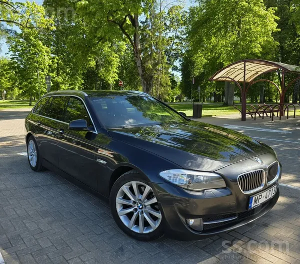 BMW Pārdodu koptu un labi uzturētu F11 Touring ar bagā