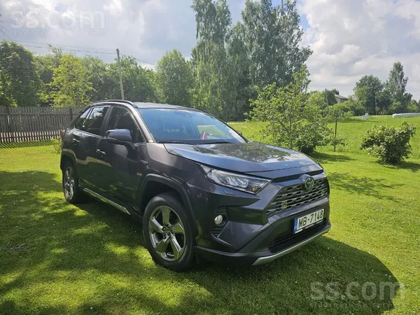Toyota Pārdodu ļoti uzticamu, ekonomisku un koptu Toyota 