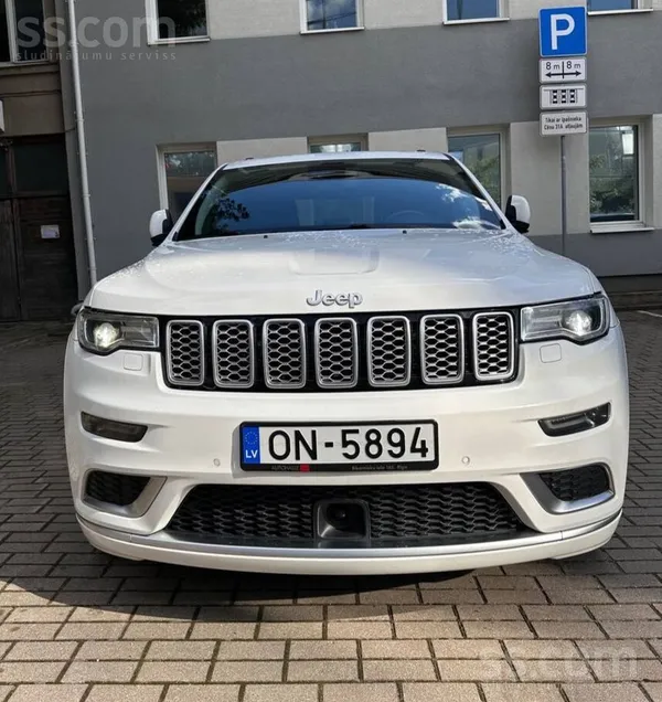 Jeep Pārdodu koptu Jeep Grand Cherokee Summit, 2020. ga