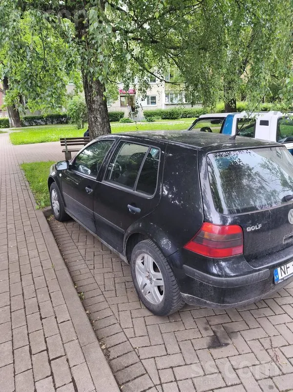Volkswagen Авто в хорошем состояние хороше. Ездила женщина ..