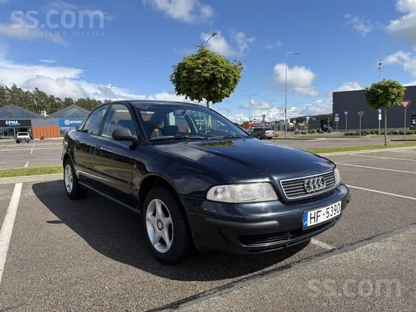 Audi Pārdod uzticamu Audi A4 B5, 1995. gada izlaidums, 
