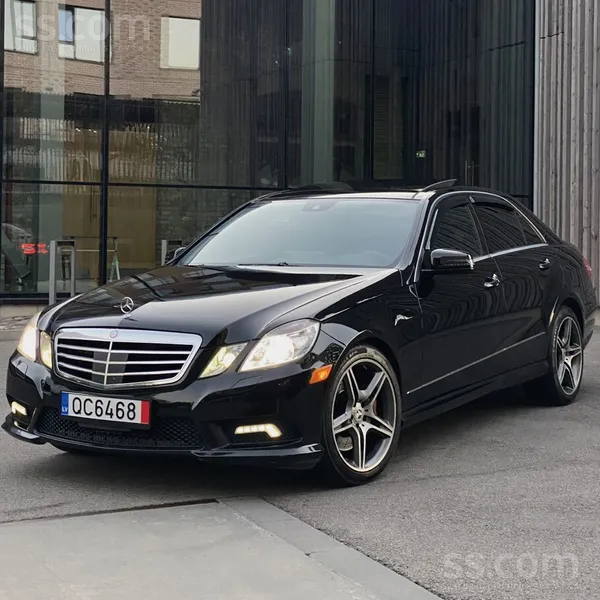 Mercedes E500 - 1