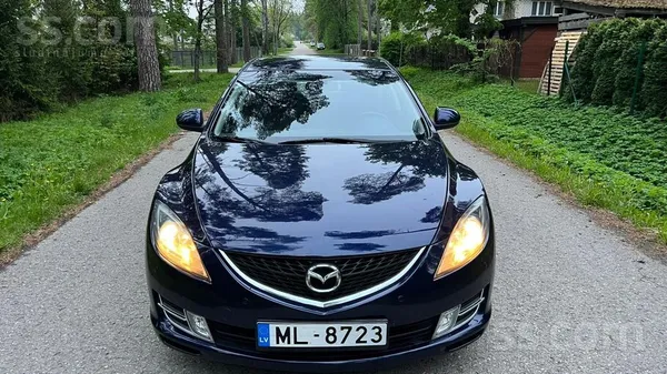 Mazda Pārdodu :