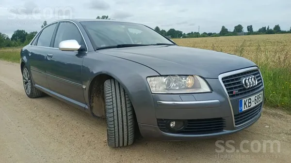 Audi Tiek tirgots jaudīgs Audi A8, dzinējs darbojas vie