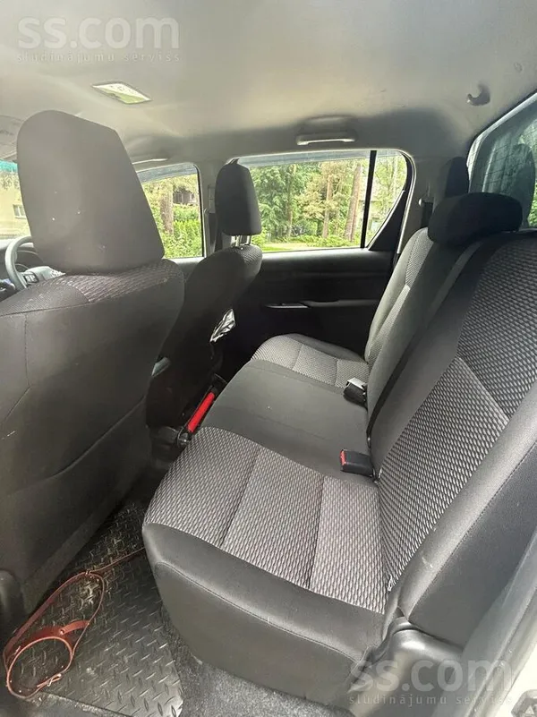 Toyota Продаётся Toyota Hilux 2.4 D-4D (2017)