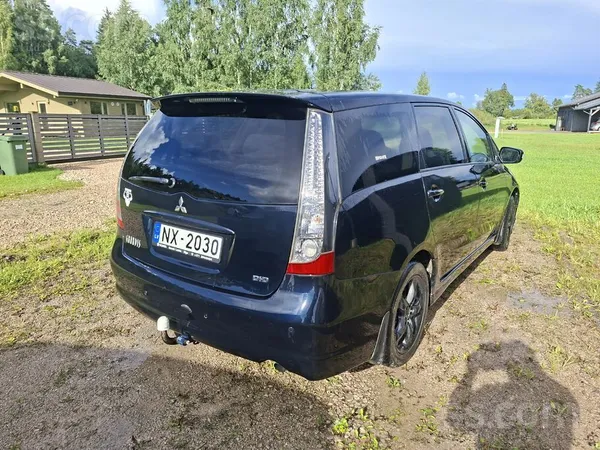 Mitsubishi Pārdod labu grandi, labā tehniskā stāvoklī, nomain