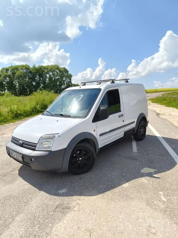 Ford Tiek tirgots ford transit connect, samērā ekonomis