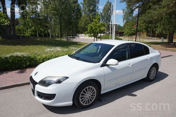 Renault Pārdodu vai Mainu. 