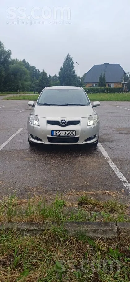 Toyota Pārdodu labi uzturētu Toyota auris. 2.0 dīzelis (D