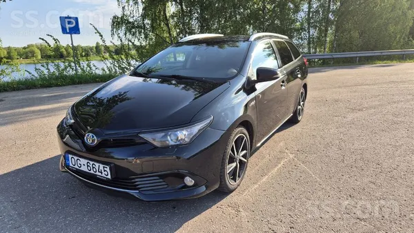 Toyota Toyota Auris, 1.8 Hybrid. Auto ir kopts un labi uz