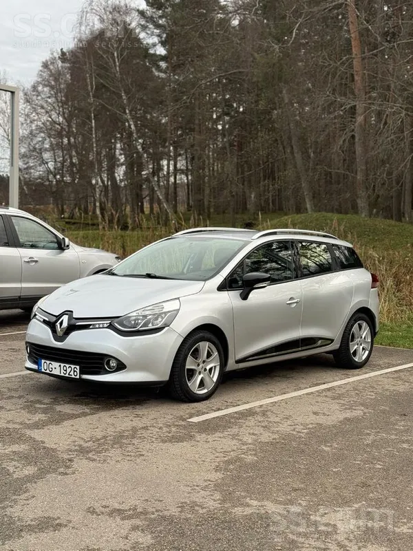 Renault Pārpircējus, lūdzu, netraucēt. 