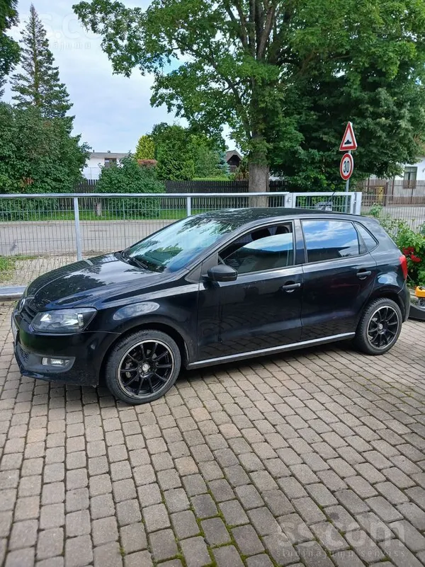Volkswagen Pārdodu polo, vizuāli un tehniski laba stāvokli, m