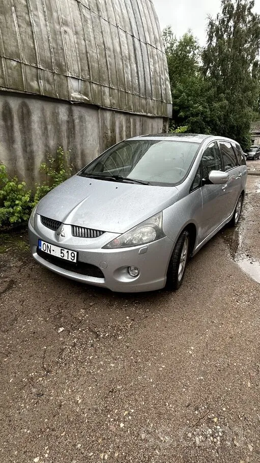 Mitsubishi Pārdodu Mitsubishi Grandis 2.0 dīzelis. Patreiz ir