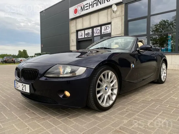 BMW Tikko no Vācijas BMW Z4 Individual 2.2 M54 motors.