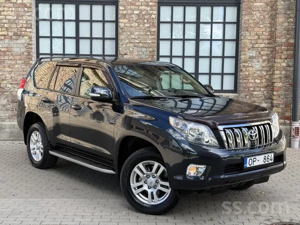 Toyota Pārdod Īpašnieks 