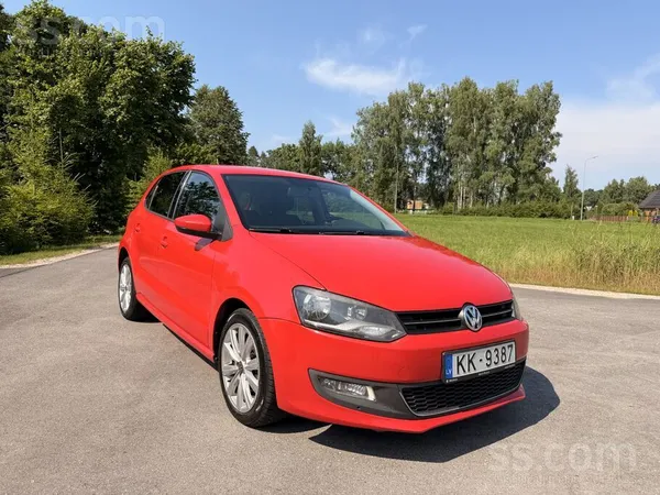 Volkswagen Pārdod: Sarkanu Volkswagen Polo (5 durvis) – 1.6 T