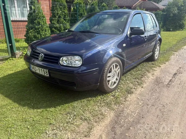 Volkswagen Pārdodam VW Golf 1.6. Benzins, 5 lit. Uz -100km , 