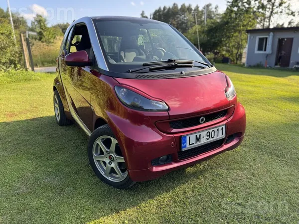 Steidzami. Turbo versija, mašīna brauc ļoti labi. Kopts auto, ar nelielu nos