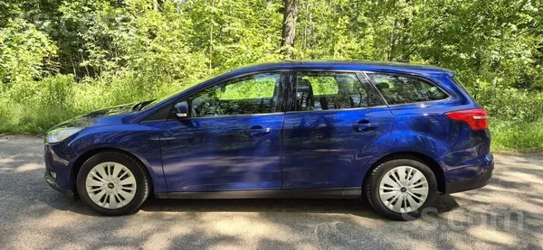 Ford Pārdodu auto lieliskā stāvoklī. Latvijā reģistrēts