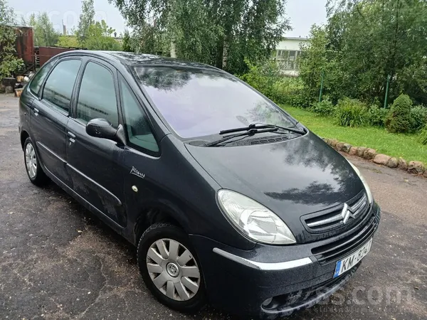 Citroen Dizelis brauc bremze labi. 2 atslegas, labas riepa