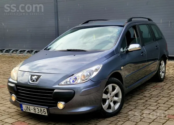 Peugeot Авто в идеальном техническом состоянии тллько прой