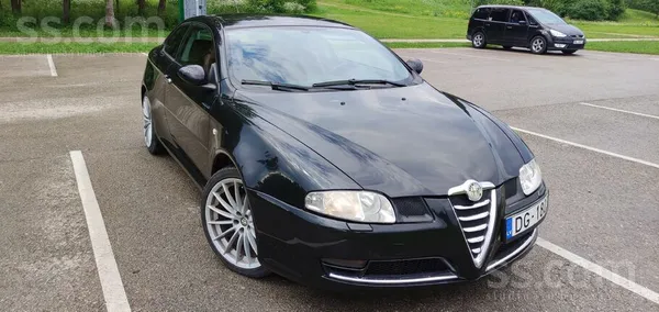 Alfa-romeo Izmantots kā otrs auto, maz braukts .Bez rūsas. Ti