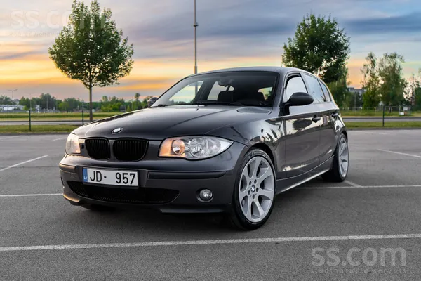 BMW Pārdod BMW 118D, 2.0D