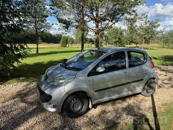 Peugeot Pārdodu vraucošu auto ar tehnisko apskati un autom