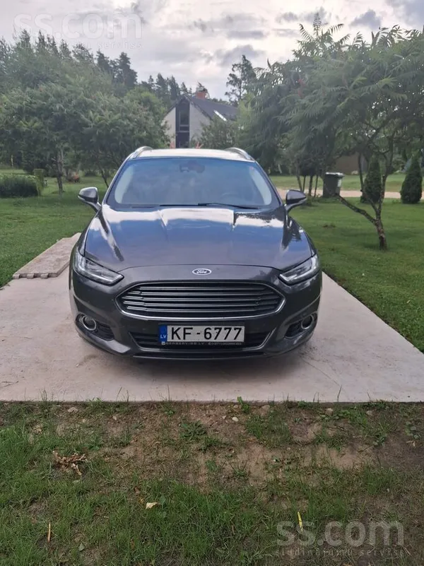 Ford Jauna skate. Sēdies un brauc. ...