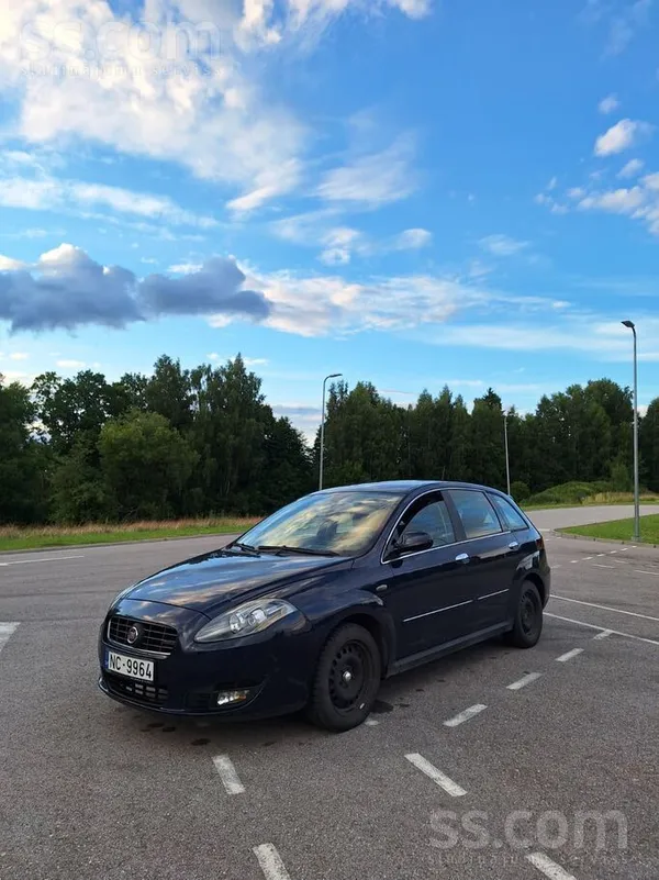 Uz tirdziņu iet 2008 gada Fiat Croma. Auto aprīkots ar 1, 9 multijet dīzeļa