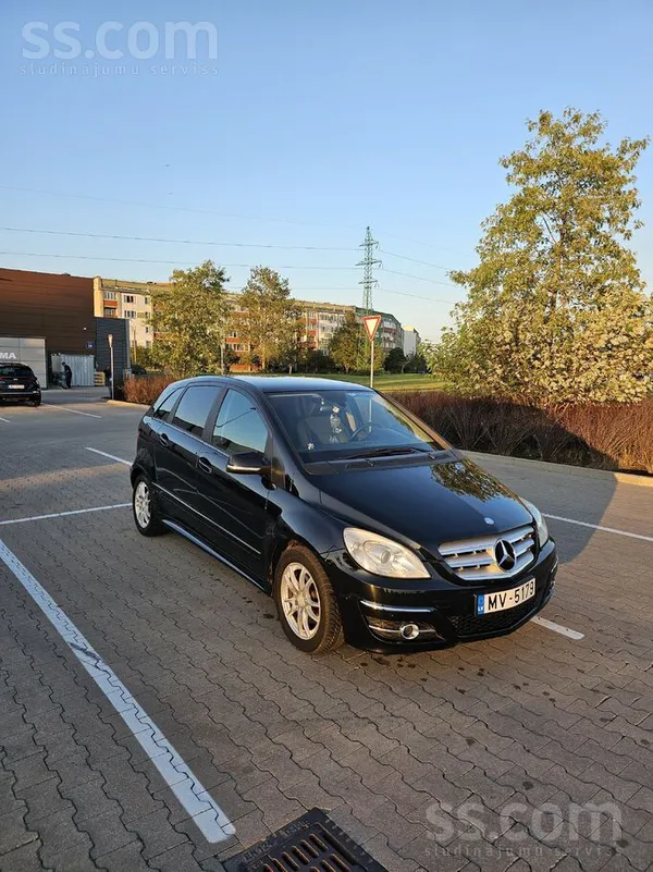 Mercedes Jauna TA. Samainīta eļļa. Pagājušogad samainīti br
