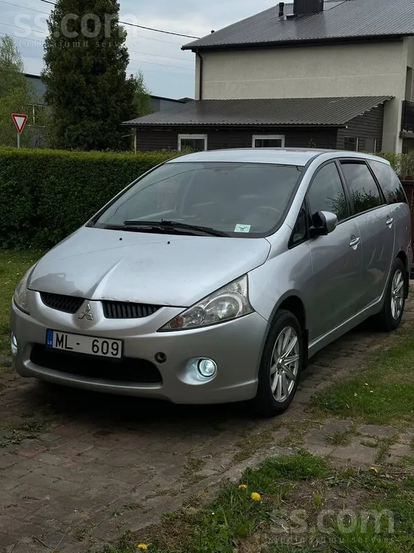 Mitsubishi Продам Mitsubishi Grandis 