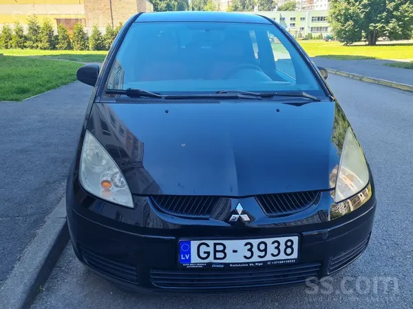 Mitsubishi Sakarā ar jauna auto iegādi, tiek pārdots Mitsubis