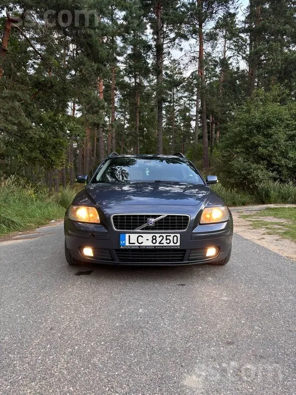 Volvo Tirgoju Volvo V50 2.0 dīzelis. 
