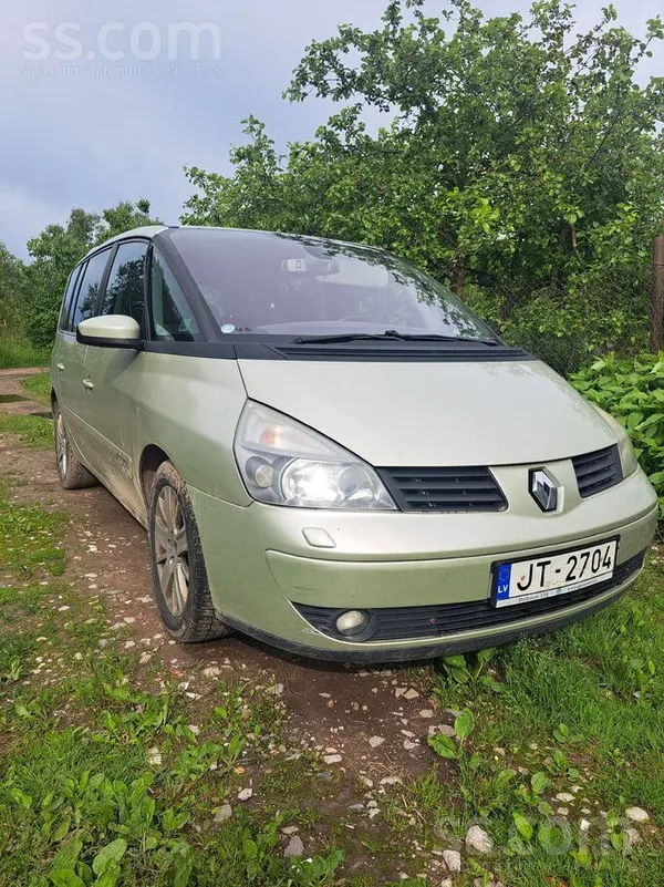 Renault Продаю в связи с отъездом. 2.0 турбо. 165 лош. сил