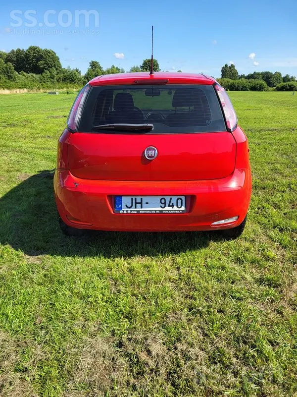 Fiat Pārdodu ekonomisku un uzticamu Fiat Punto. Auto ti
