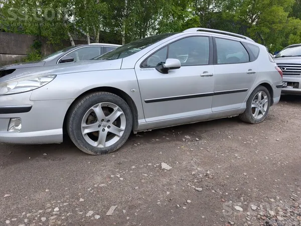 Peugeot Продается авто в хорошем состоянии. налог оплачен