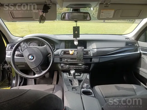 BMW Pārdodas labs BMW 520. Salons auduma, tīrs un nesa
