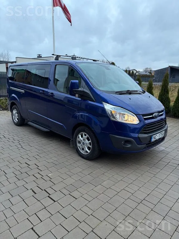 Ford Auto ļoti labā tehniskā stāvoklī. Regulāri veiktas