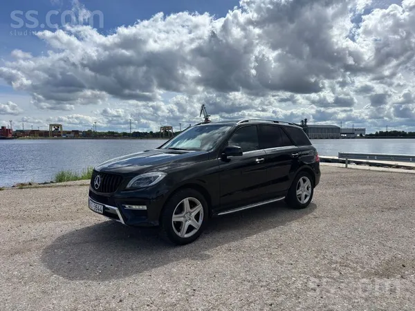 Mercedes Pārdodu Mercedes Ml350 d Bluetec 4 Matic. Labā teh