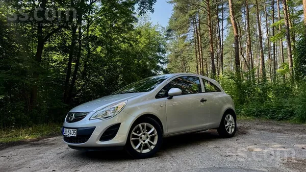 Pārdodu automašīnu ļoti labā tehniskā un vizuālā stāvoklī. Auto ir pilnībā a