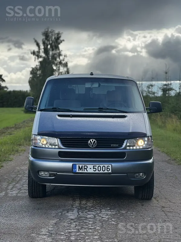Volkswagen Pārdodu uzticamu un praktisku VW Caravelle ar 8 sē